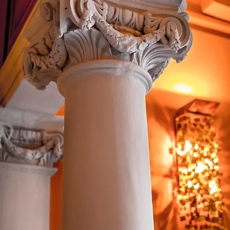 Hotel Le Grand 3*